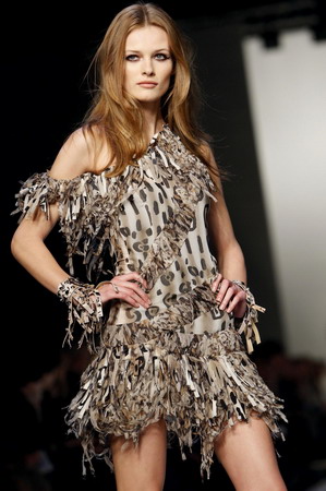 Milan Fashion Week issues 2010/11 women's collection