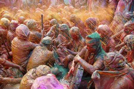 India marks festival of colours