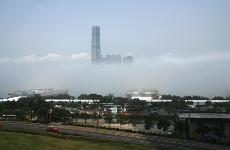 Dense fog shrouds Hong Kong