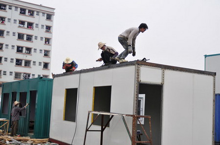 Containers in Shenzhen become revamped cheap housing