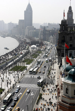 The Bund reopens ahead of Expo