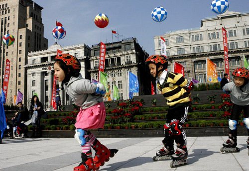 The Bund reopens ahead of Expo