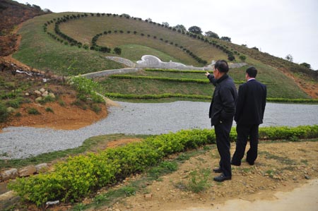 Grave built after massive ecological destruction