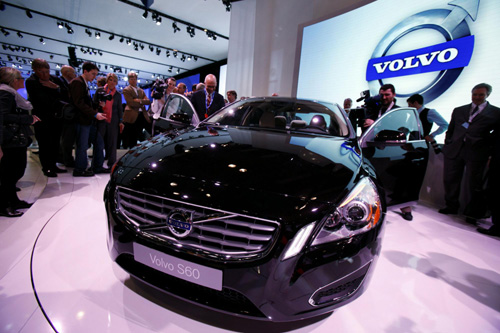 Auto show kicks off in New York