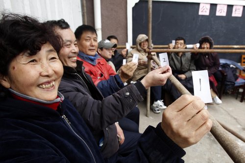 Lining up for better house selection