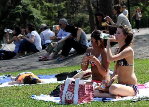 Temperature in NY reaches record high