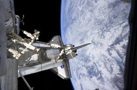 Discovery's mission to extend an extra day