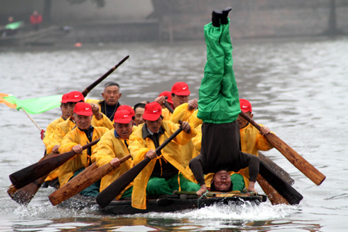 Lakeside tradition gets underway