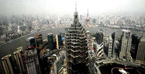 Development of Pudong district in two decades