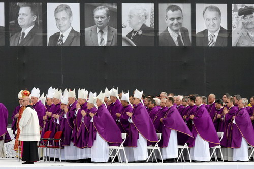 Commemoration ceremony for Poland plane crash