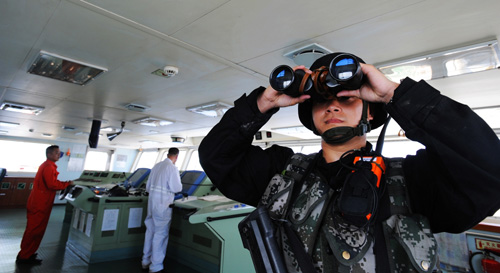 Navy conducts anti-piracy drill