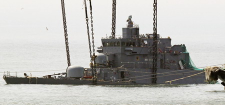 Sunken South Korean vessel retrieved