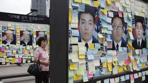 S.Korea mourn 46 deceased dead sailors