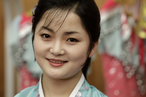 DPRK performers ready for 'A Dream of Red Mansions' show