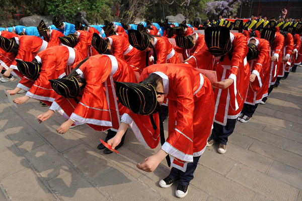 Traditional Chinese coming-of-age ceremony in Shanxi