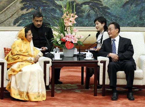 China, India agree to cement political, economic ties