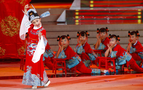CCTV holds Children’s Day performance