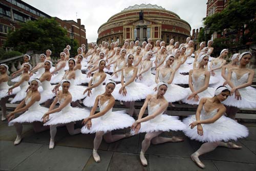 English National Ballet dancers prepare for show