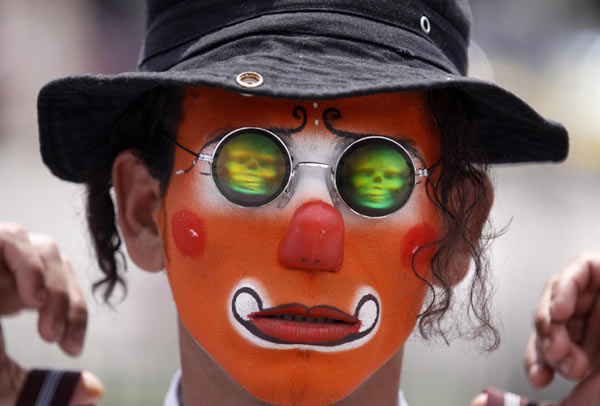 Clowns protest against crimes