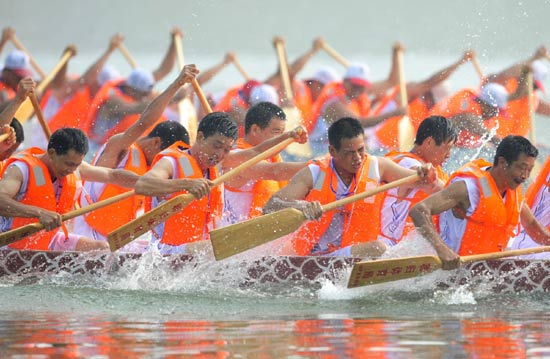 Dragon boat racing to celebrate festival