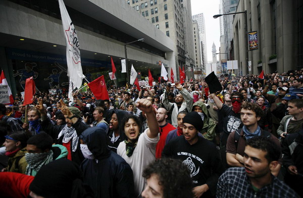 Thousand protest against G20 summit in Toronto