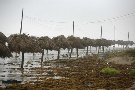 Hurricane Alex threatens Gulf of Mexico