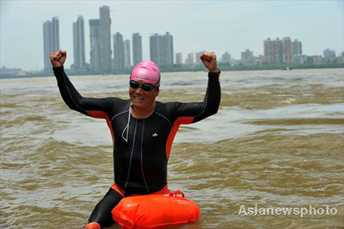 Wuhan swimmer attempts 1,200km to Expo