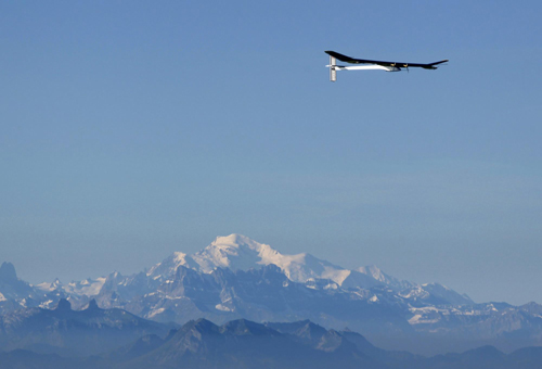 Solar-powered Swiss plane gets its day in the sun