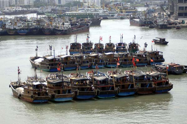 Tropical storm may land on South China Thursday