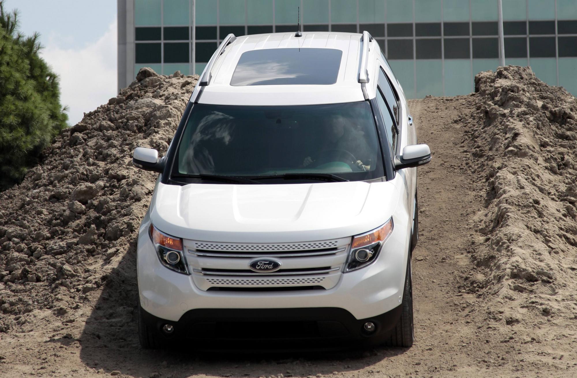 2011 Ford Explorer unveiled