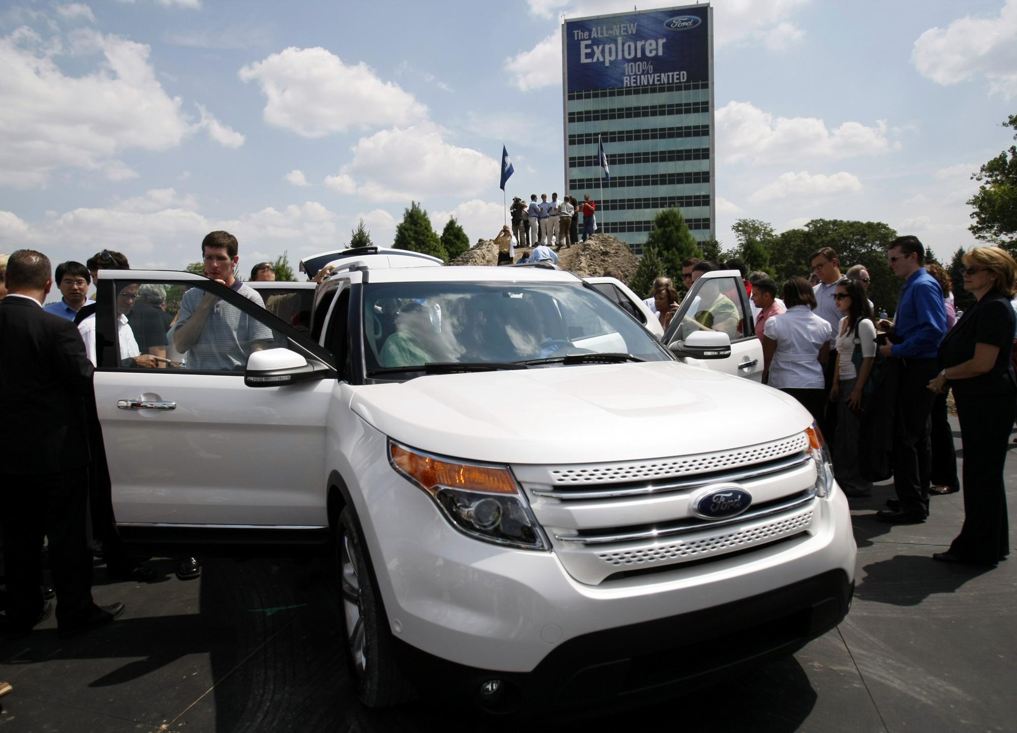 2011 Ford Explorer unveiled