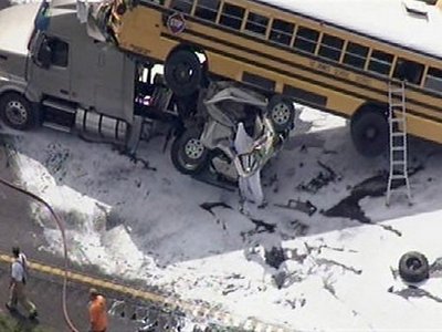 2 killed, dozens hurt in US school bus crash