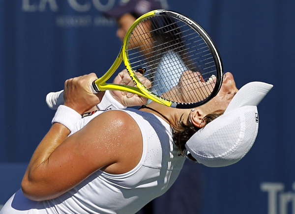 Kuznetsova wins Mercury Insurance Open