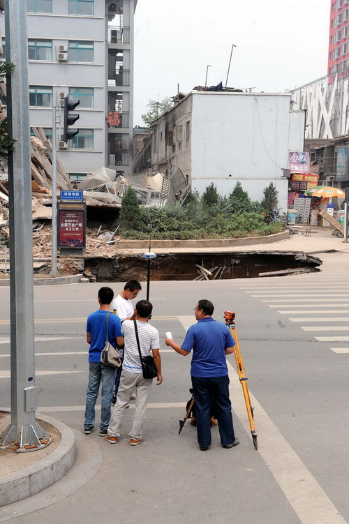 Hospital building collapses in Taiyuan, no injuries