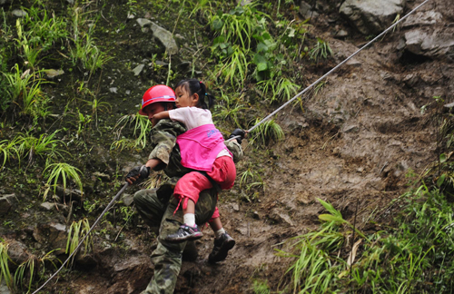 Evacuation continues in mudslide-hit Yingxiu