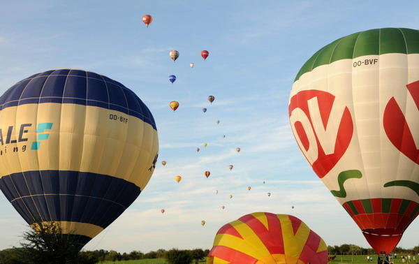 10th annual Hotton air ballon festival kicks off
