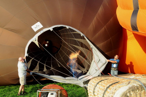 10th annual Hotton air ballon festival kicks off