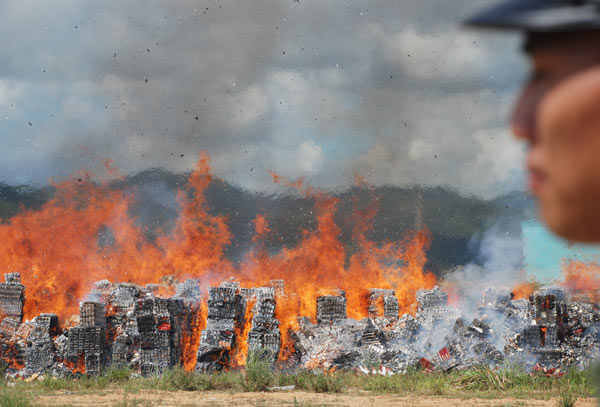 Police pounce on fake cigarettes