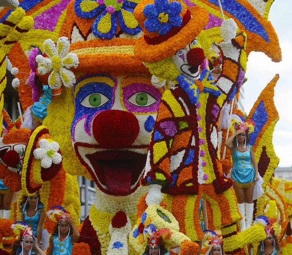'Battle of Flowers' celebrated in Spain