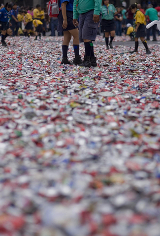 Cans form biggest scout badge in Mexico