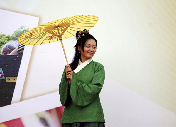 The beauty of the hanfu in Confucius Temple