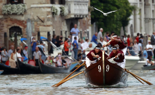 Venetians celebrate historical regatta