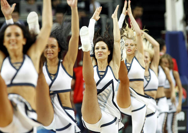 Cheerleading stunt at FIBA