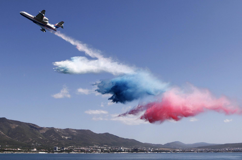 Air show opens in Black Sea town