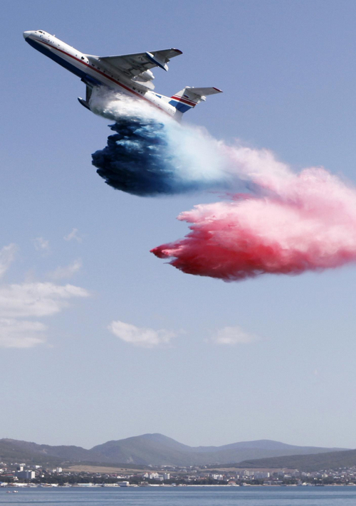 Air show opens in Black Sea town