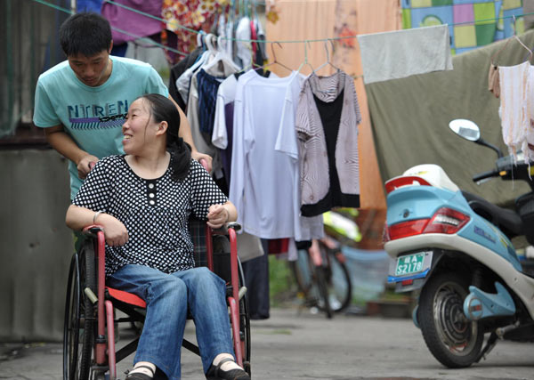 Freshman cares for disabled mum in university