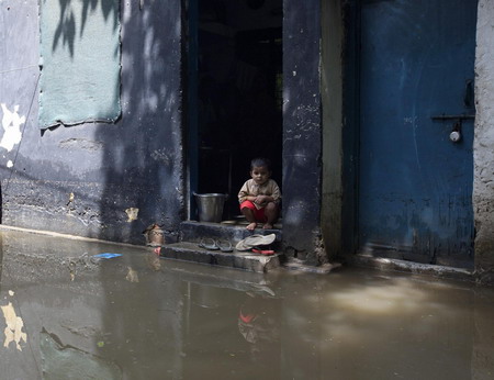 River swells, floods parts of New Delhi