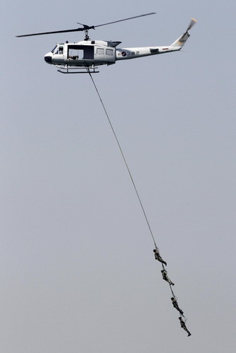 Seoul launches mock landing operation