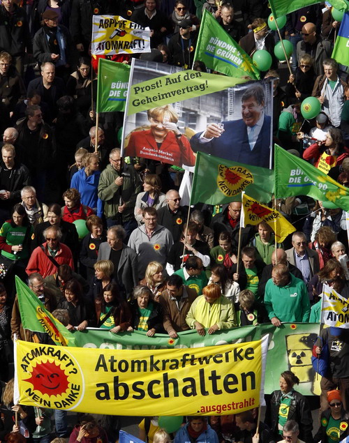 Tens of thousands at German anti-nuke demo