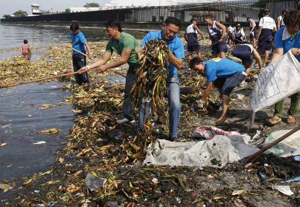 Coastal clean-up drive in Manila Bay